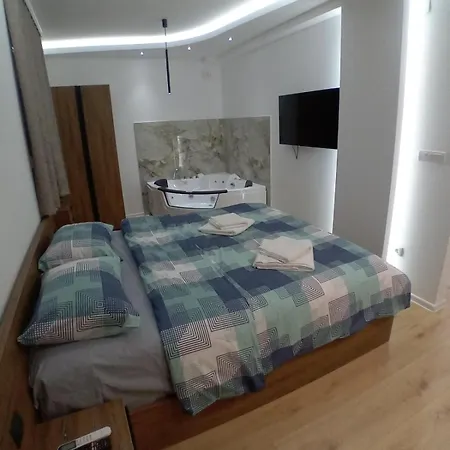 Aqua 1 Апартаменты *